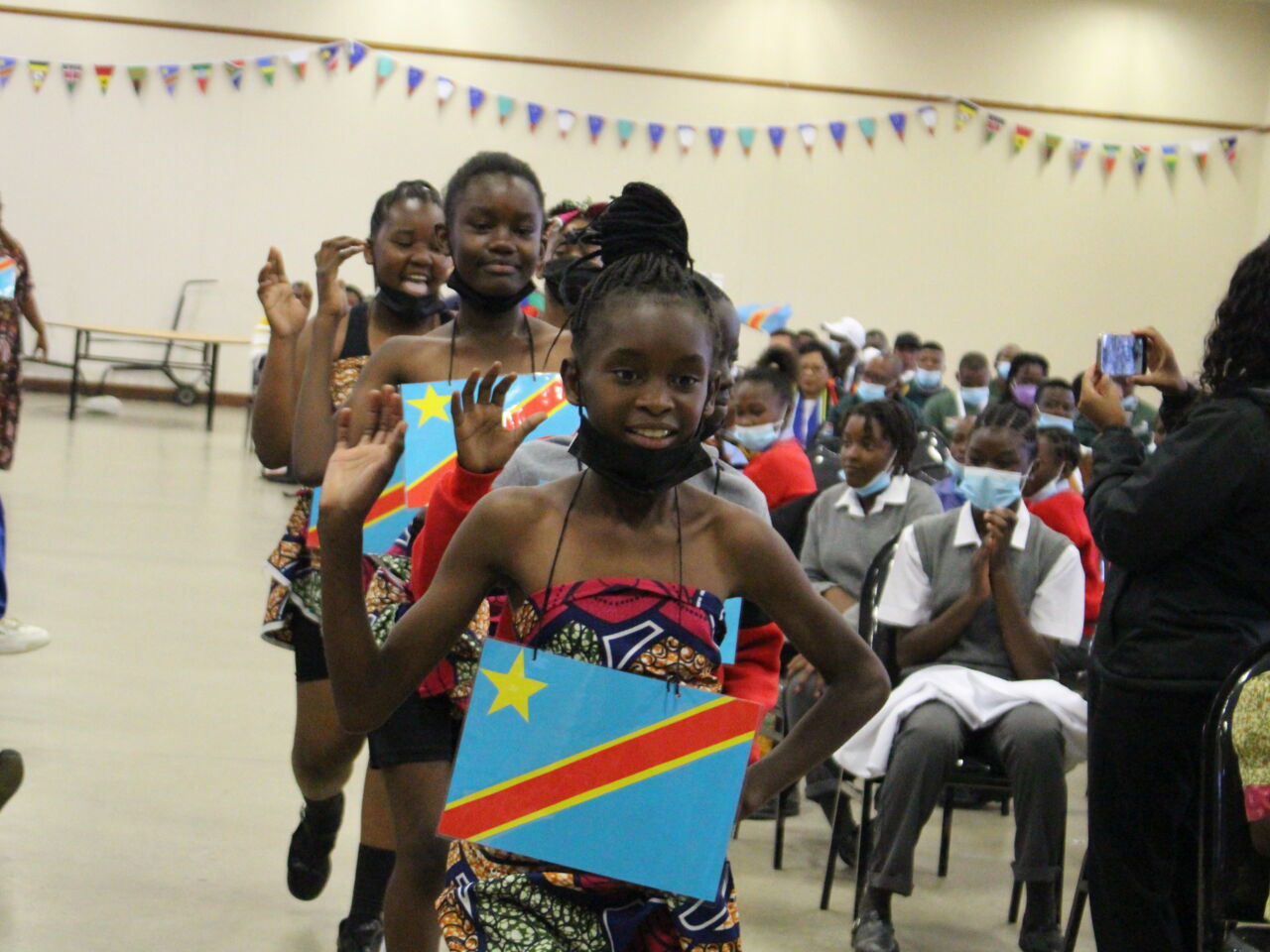 一所学校一国将非洲的世界大教徒带到纳米比亚学生